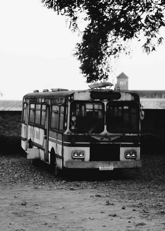 Old Bus 02